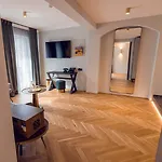 Alpine Hideaway Zillertalerhof 4* مايرهوفن