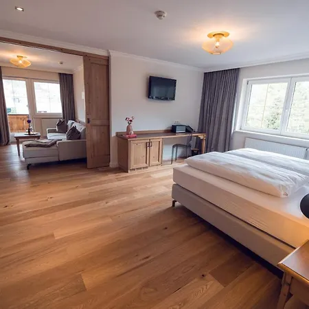 Alpine Hideaway Zillertalerhof