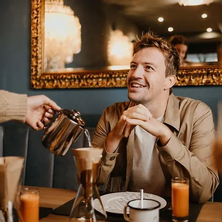 Alpine Hideaway Zillertalerhof מלון