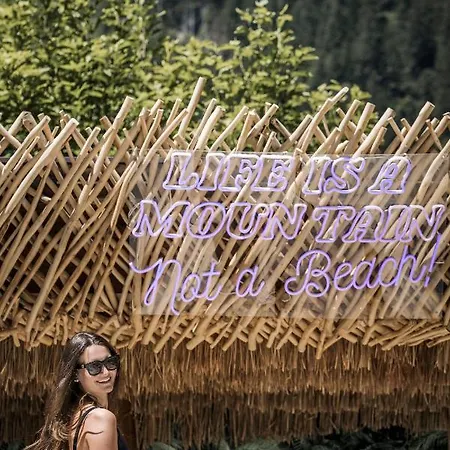 Alpine Hideaway Zillertalerhof מלון 4*