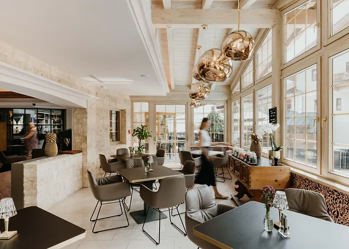 Alpine Hideaway Zillertalerhof Hotel 4*