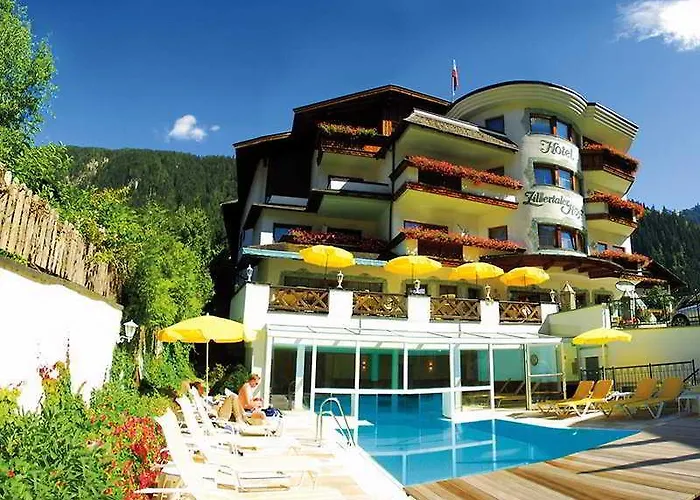 Hotel Alpine Hideaway Zillertalerhof 4*