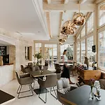 Alpine Hideaway Zillertalerhof Hotel 4*